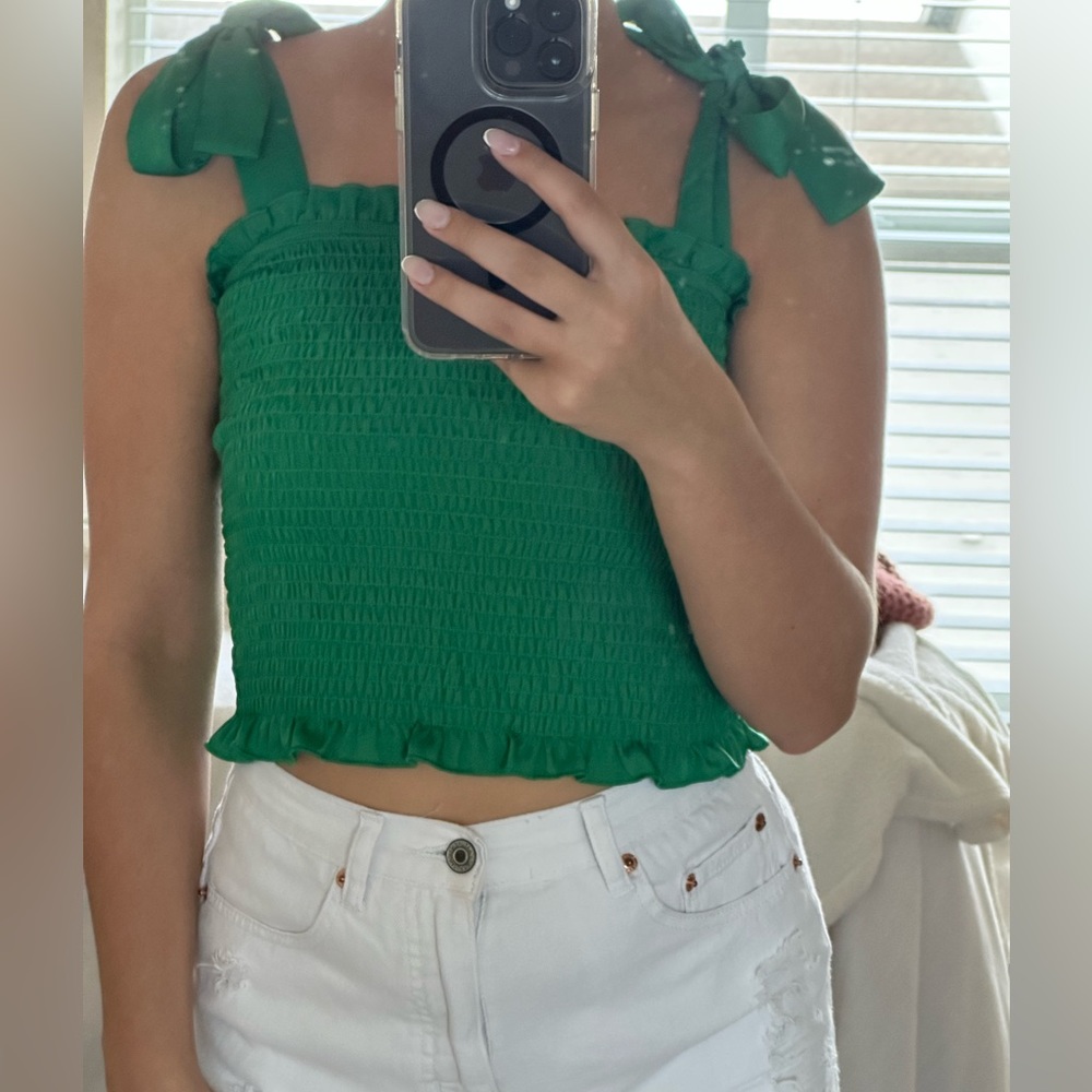 Green crop with bows